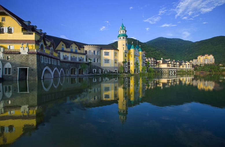 15348326035710.jpg 深圳東部華僑城因特拉根酒店.jpg